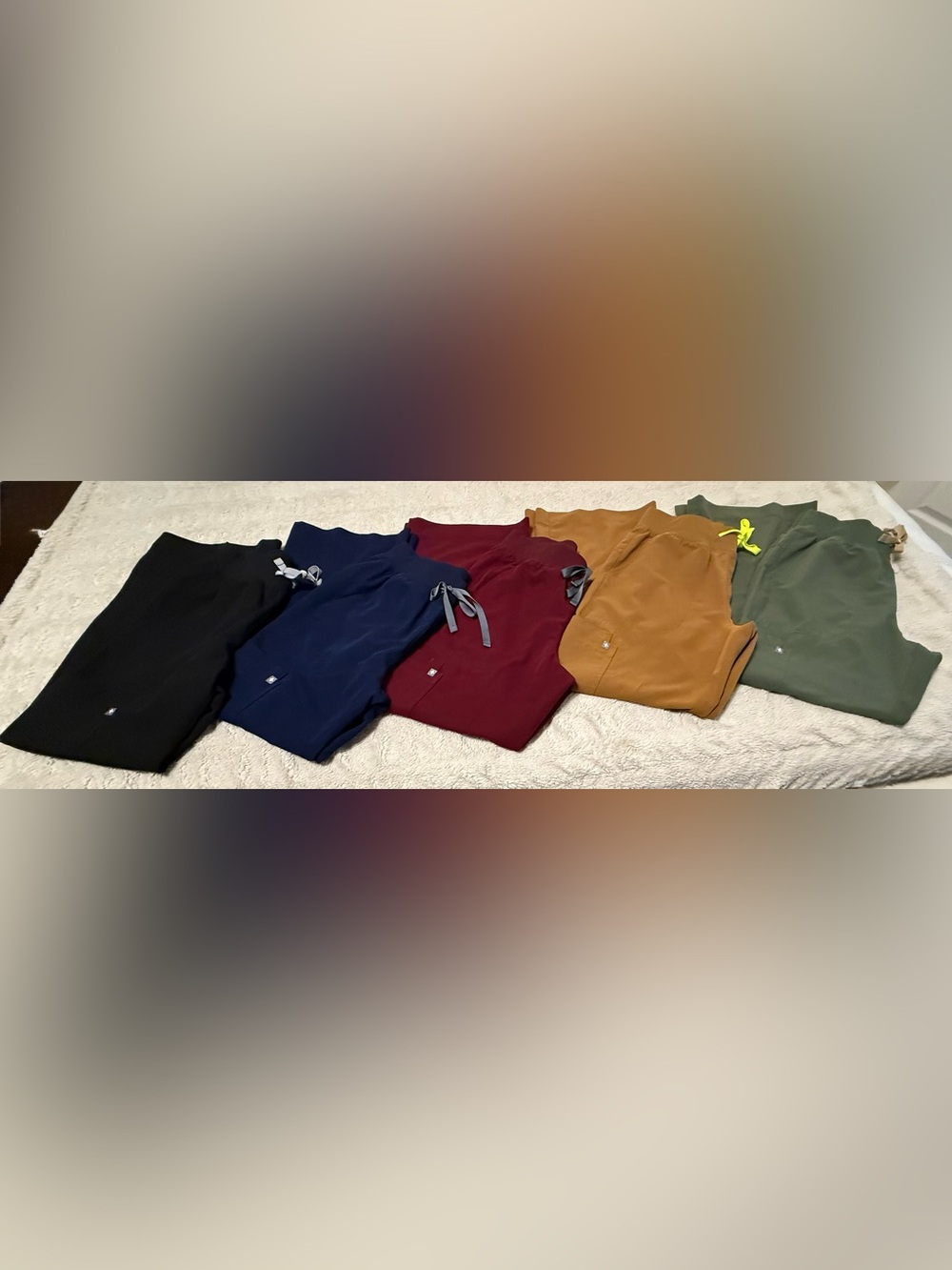 Small Petite Isabel Figs Scrub Pants - Lot